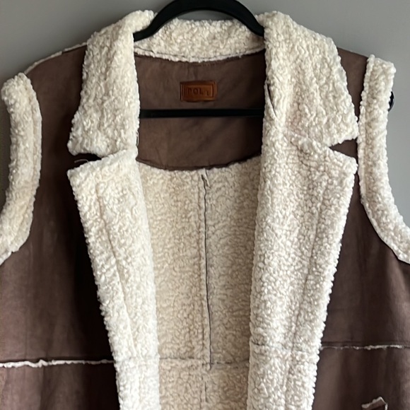 Pol Sherpa vest brand new never worn size L so soft - Picture 5 of 10